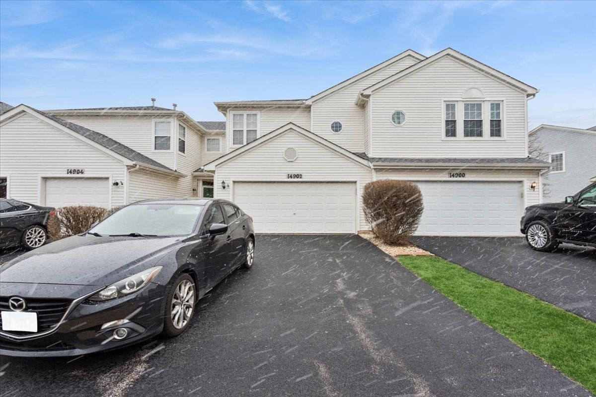 14902 W Victoria Crossing — Lockport, IL 60441
