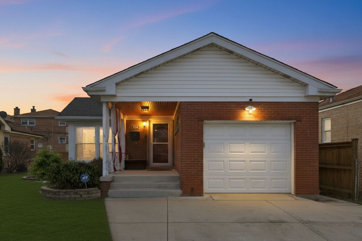 9806 HARDING Avenue, Evergreen Park, IL 60805