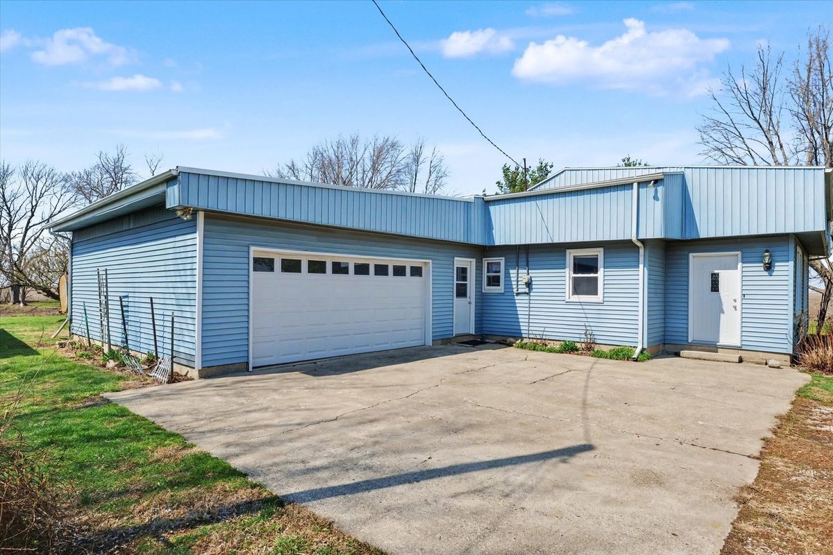 3055 County Road 1200 E, Rantoul, IL 61866