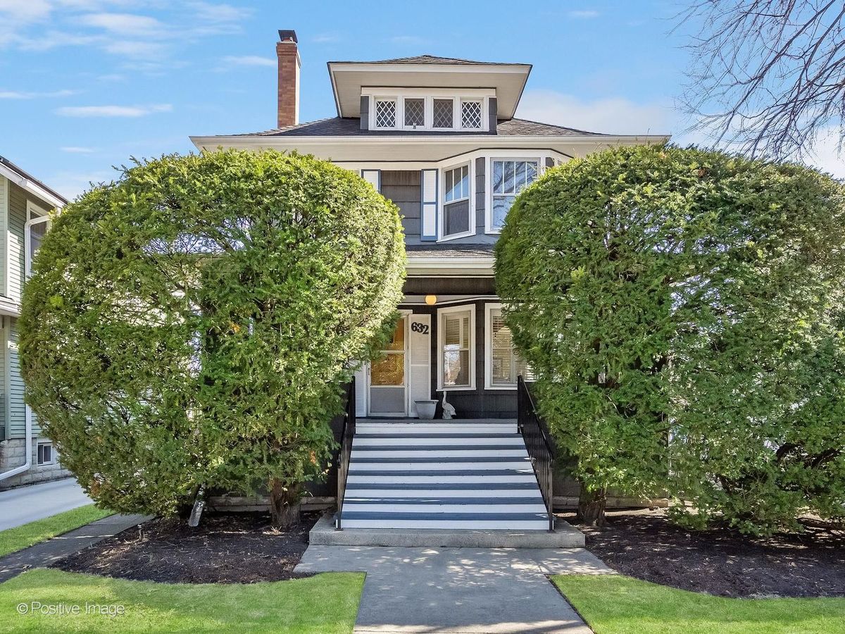 632 Ridgeland Avenue, Oak Park, IL 60302