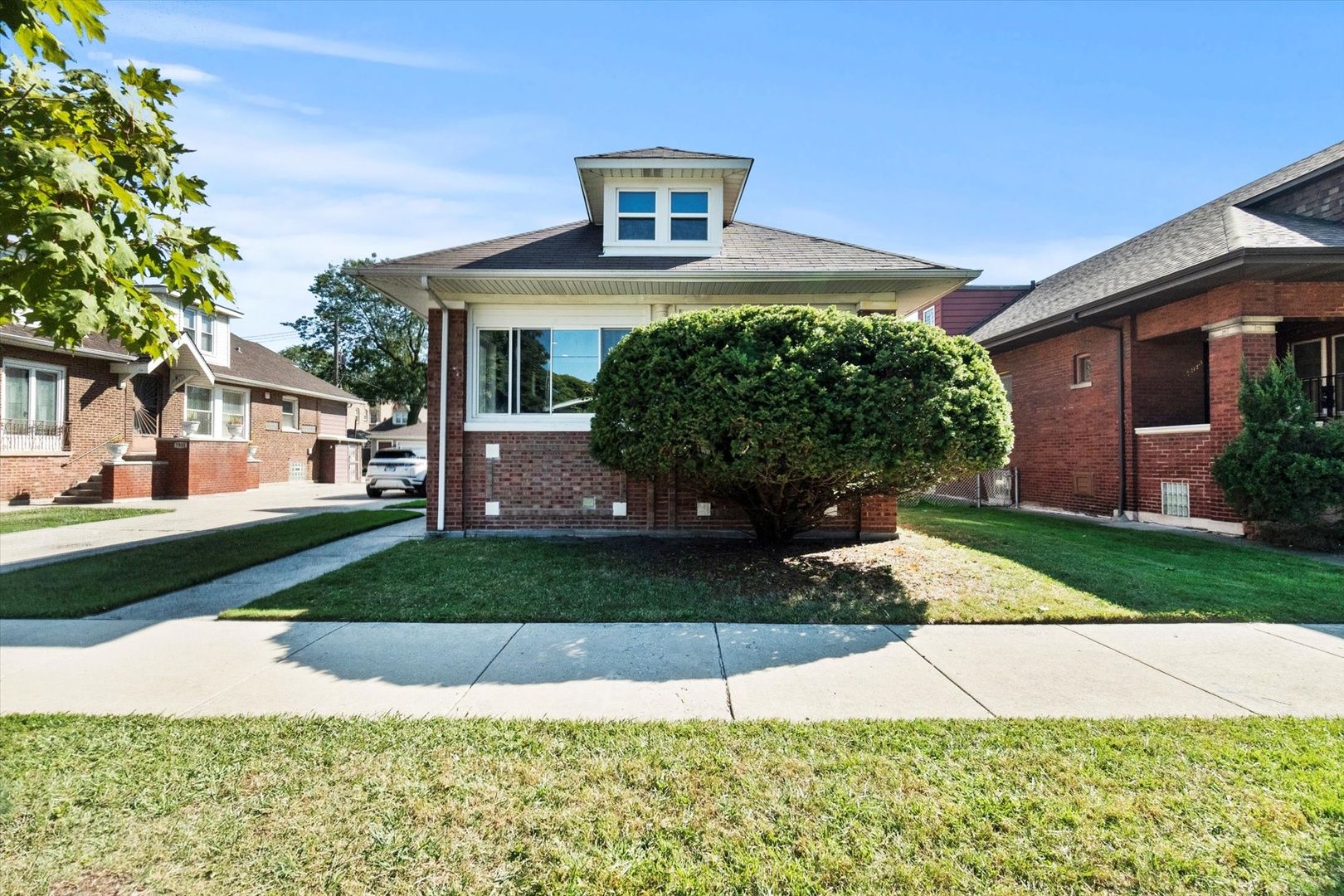 7937 S Luella Avenue — Chicago, IL 60617
