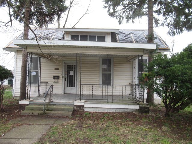 212 E Crawford Street — Paris, IL 61944
