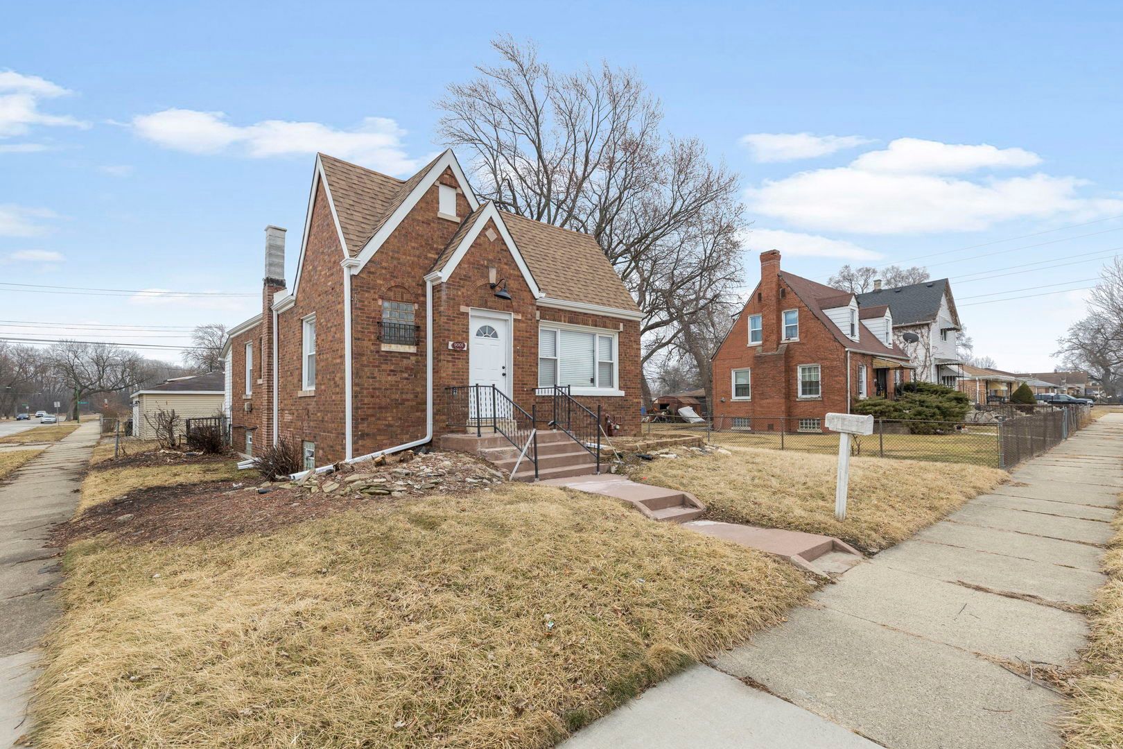 9001 S PARNELL Avenue — Chicago, IL 60620