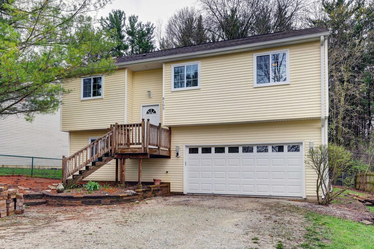 8105 Wonder View Drive, Wonder Lake, IL 60097