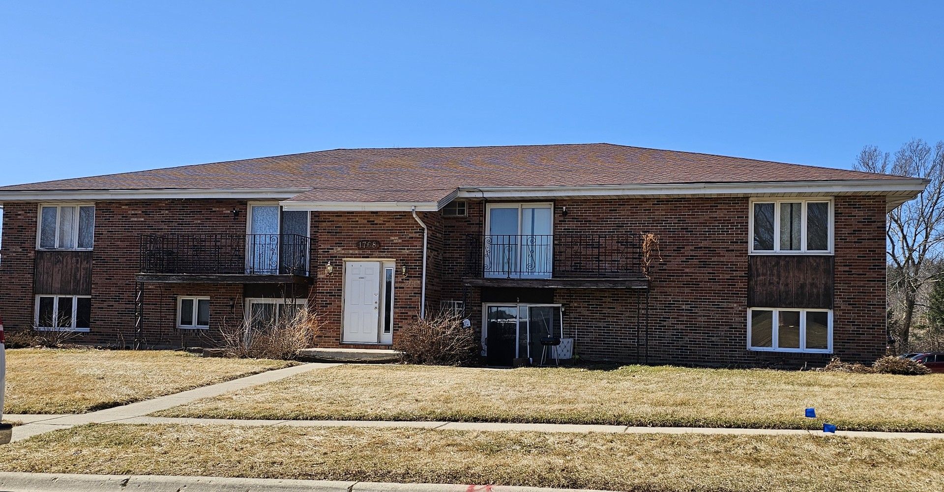 1768 S Hance Drive #6 — Freeport, IL 61032