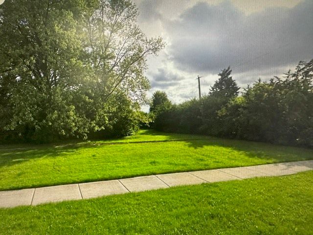 429 W Army Trail Road — Addison, IL 60101