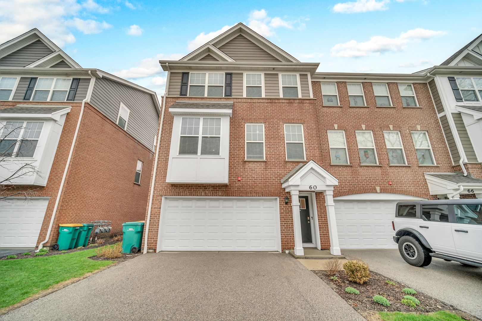 60 Grey Wolf Drive — Wheeling, IL 60090