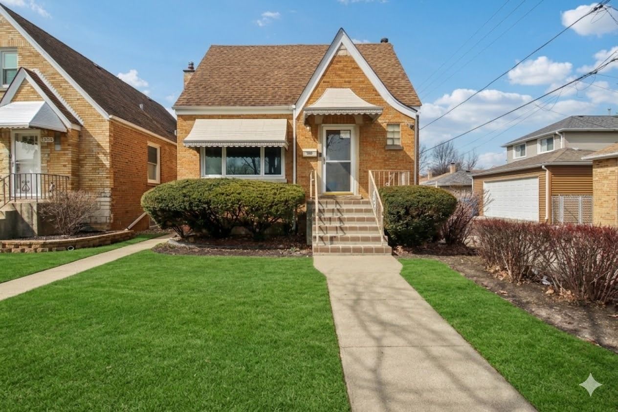 3940 N Paris Avenue — Chicago, IL 60634