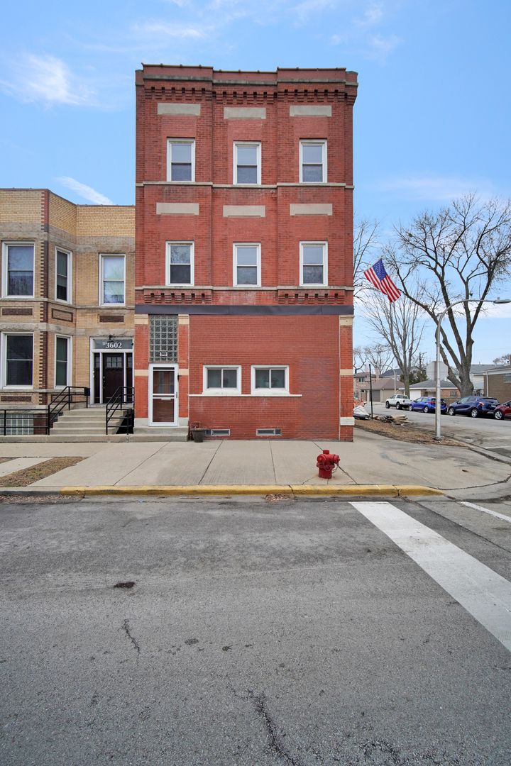 3600 S Union Avenue — Chicago, IL 60609