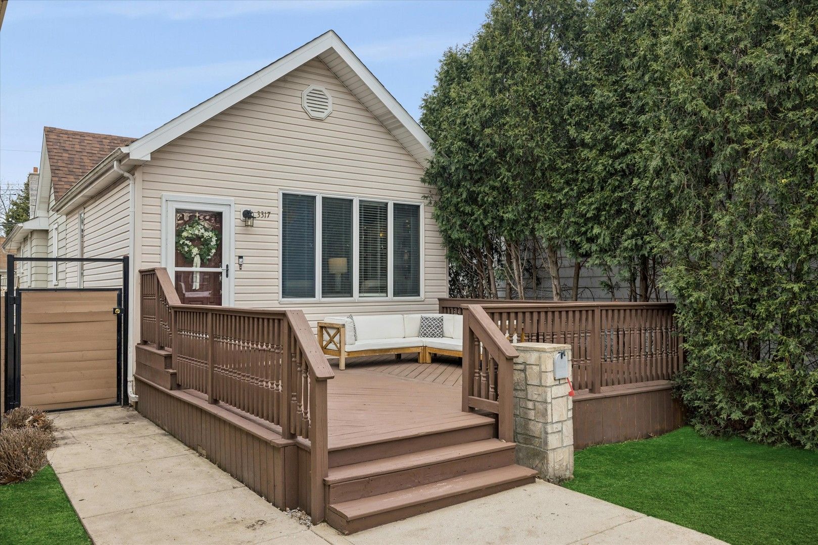 3317 N Osceola Avenue — Chicago, IL 60634