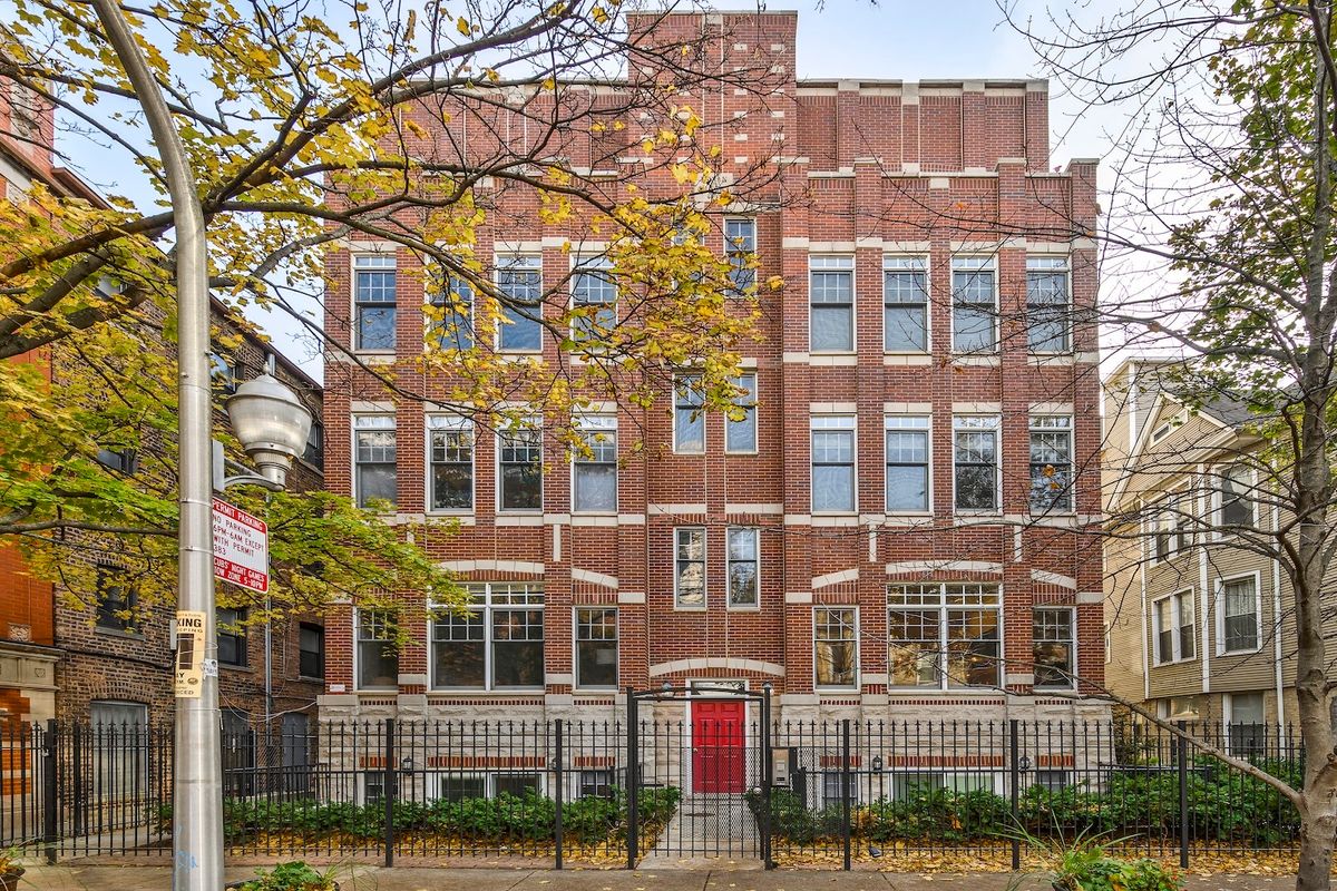 827 BRADLEY Place, Chicago, IL 60613