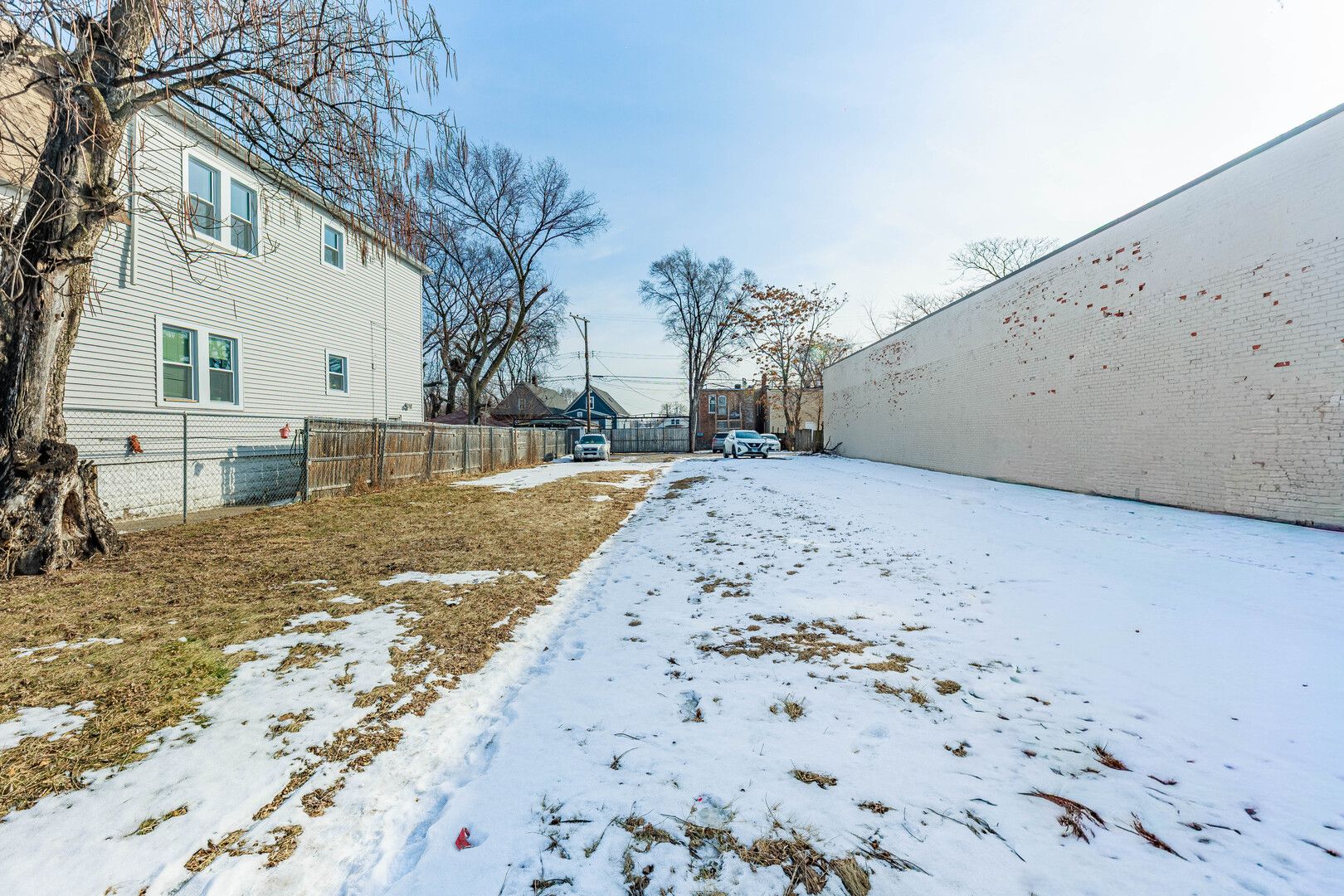 7417 S RACINE Avenue — Chicago, IL 60620