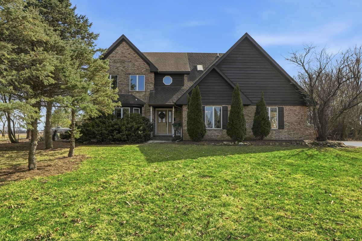 5933 Corning Road, Peotone, IL 60468