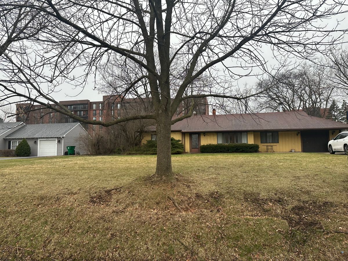 6526 Howard Avenue, Indian Head Park, IL 60525