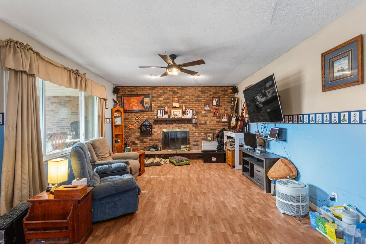 5 Truman Court, Philo, IL 61864