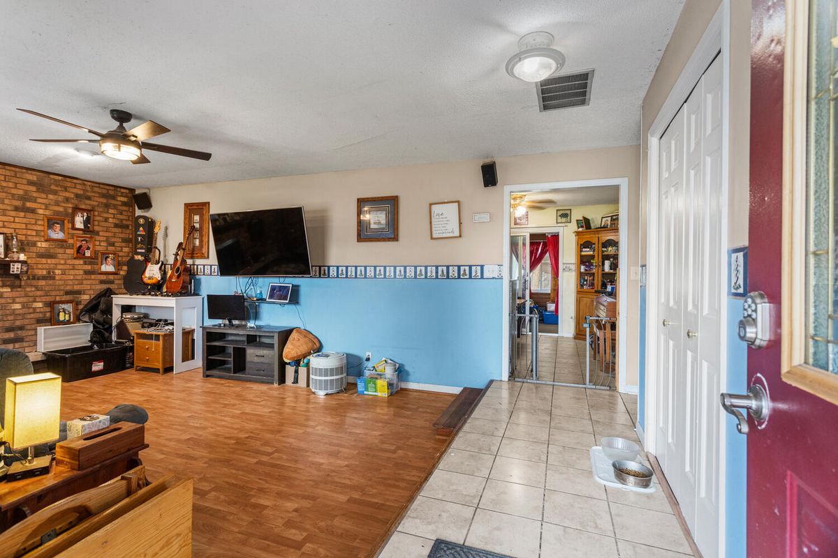 5 Truman Court, Philo, IL 61864