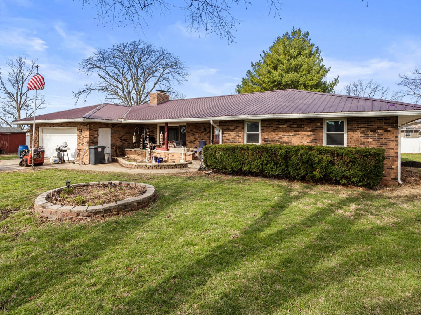 5 Truman Court — Philo, IL 61864