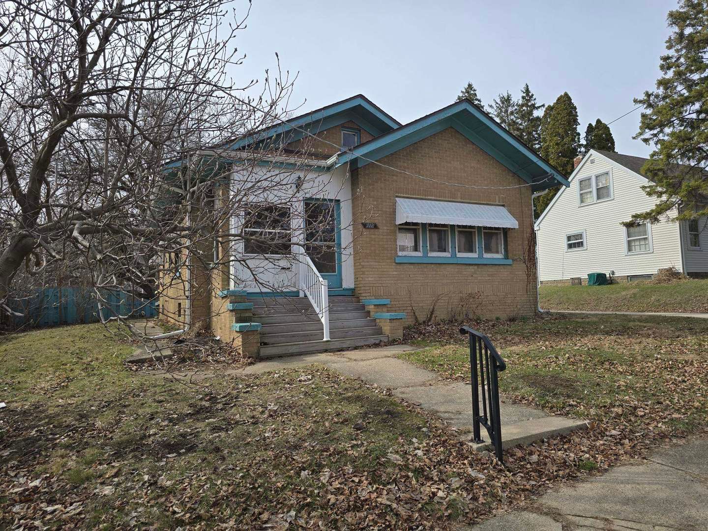 112 Rome Avenue — Rockford, IL 61107