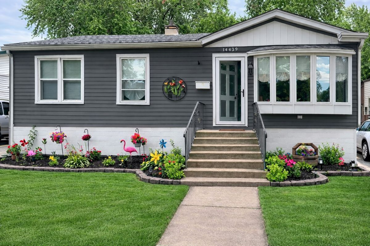 14439 Lawndale Avenue, Midlothian, IL 60445