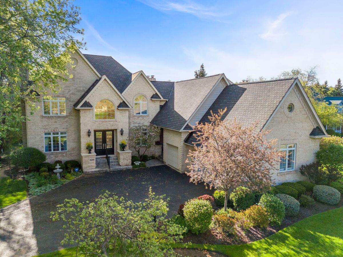 4N446 Mountain Ash Drive, Wayne, IL 60184