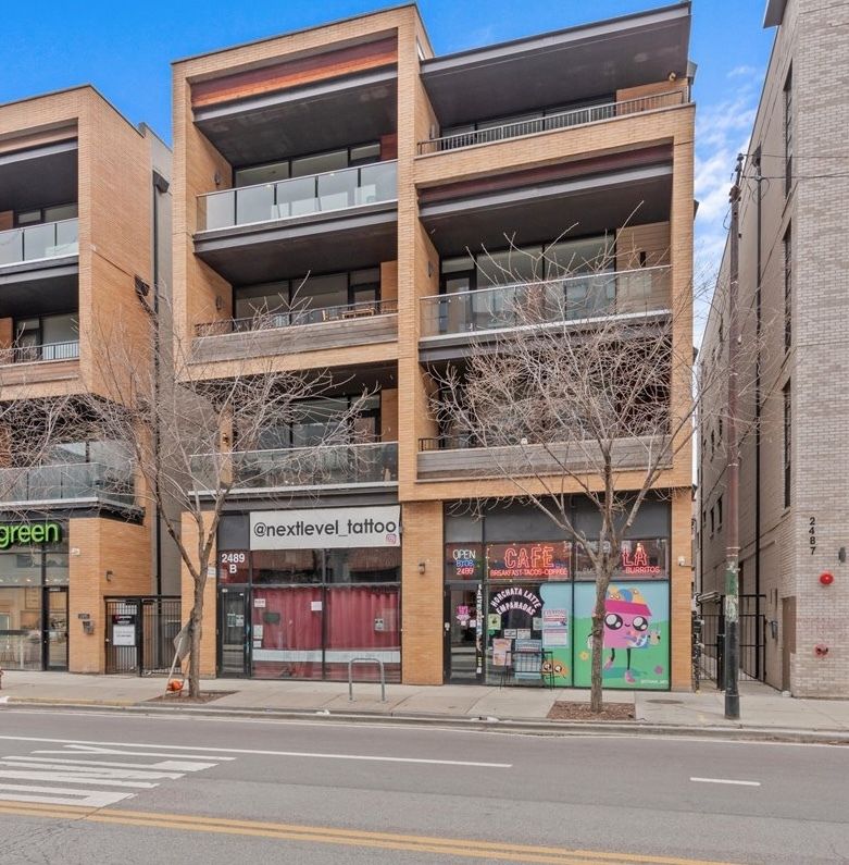 2491 N Milwaukee Avenue #4S — Chicago, IL 60647