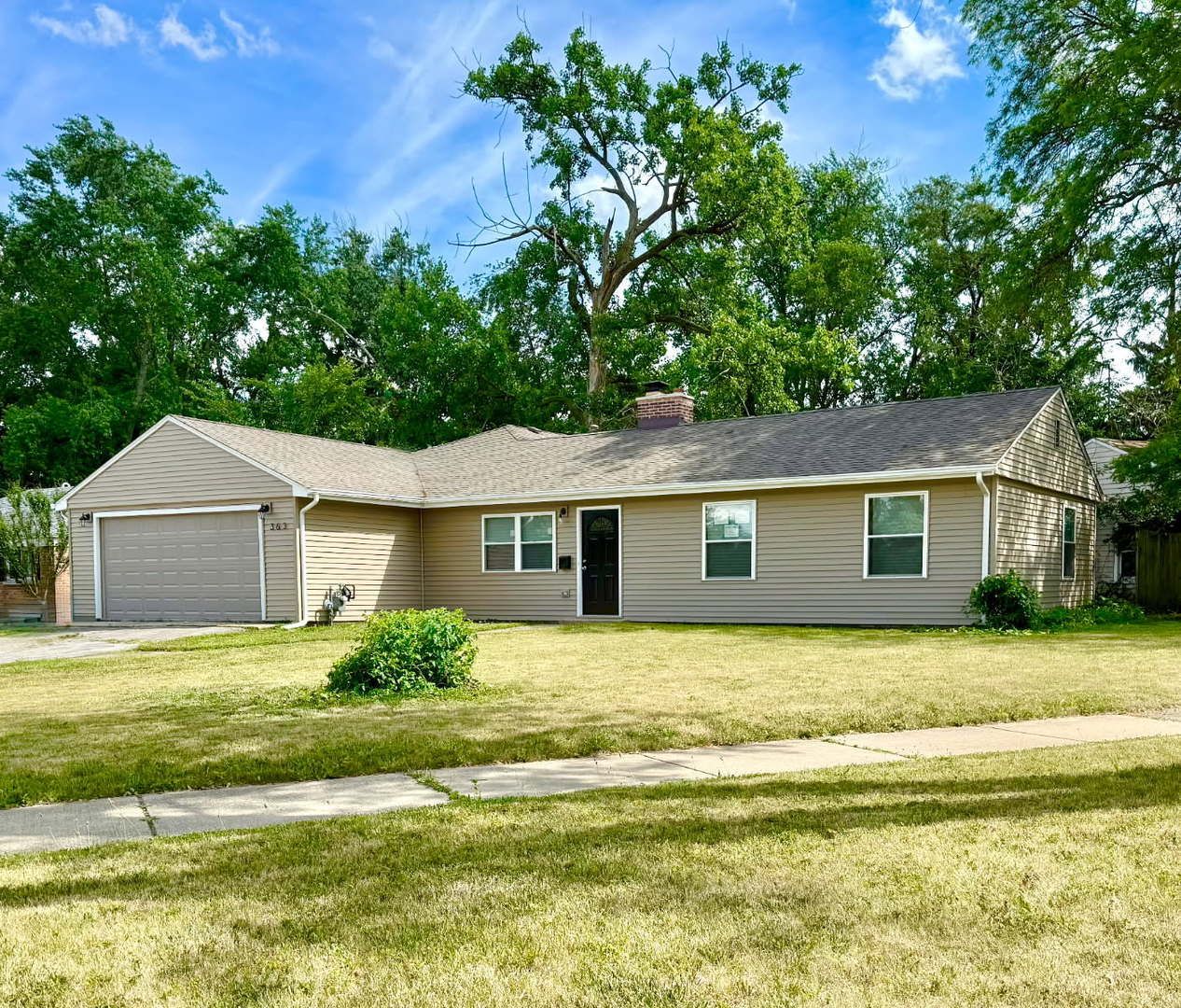 363 Indianwood Boulevard — Park Forest, IL 60466