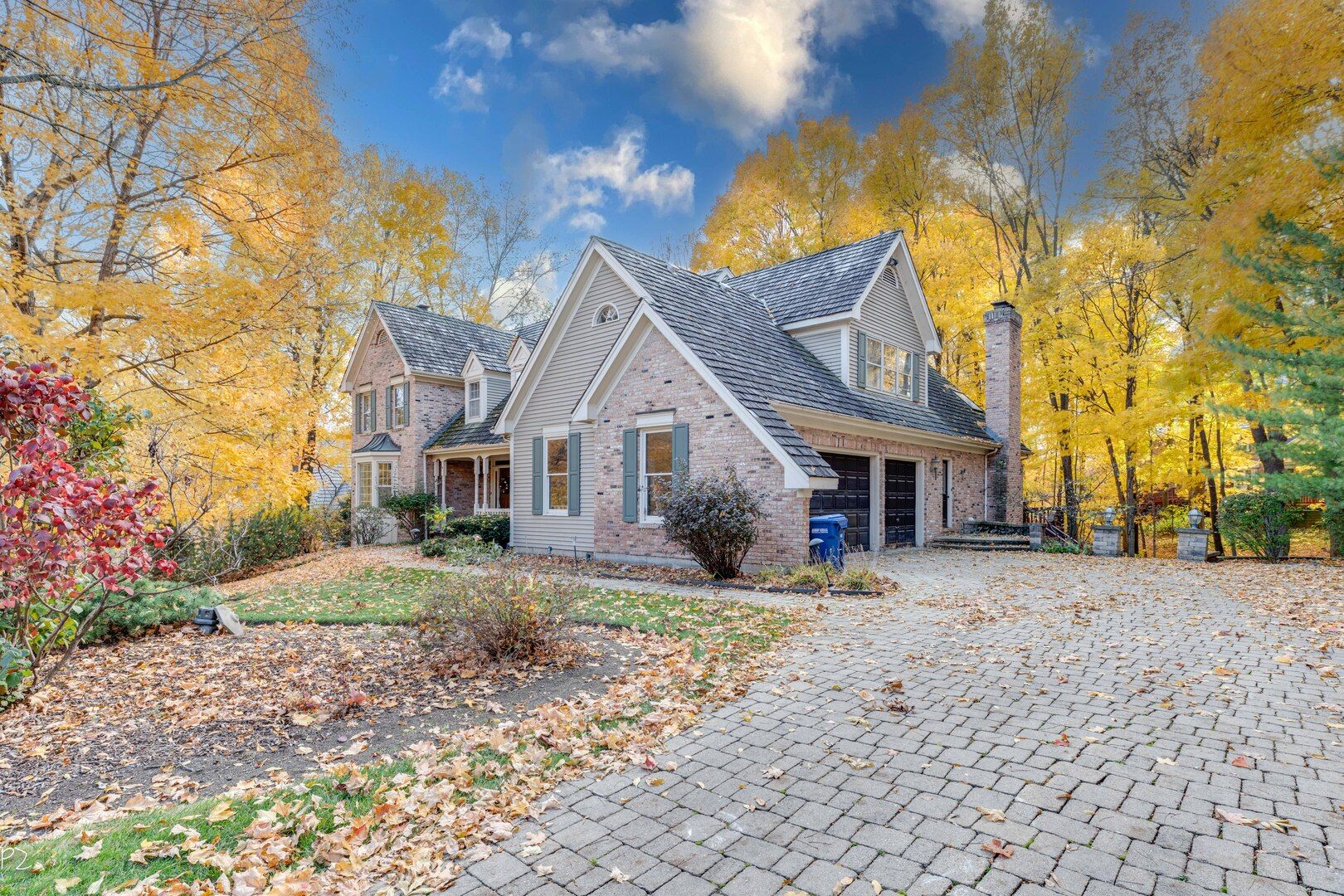 813 Fox Glen Drive — St. Charles, IL 60174