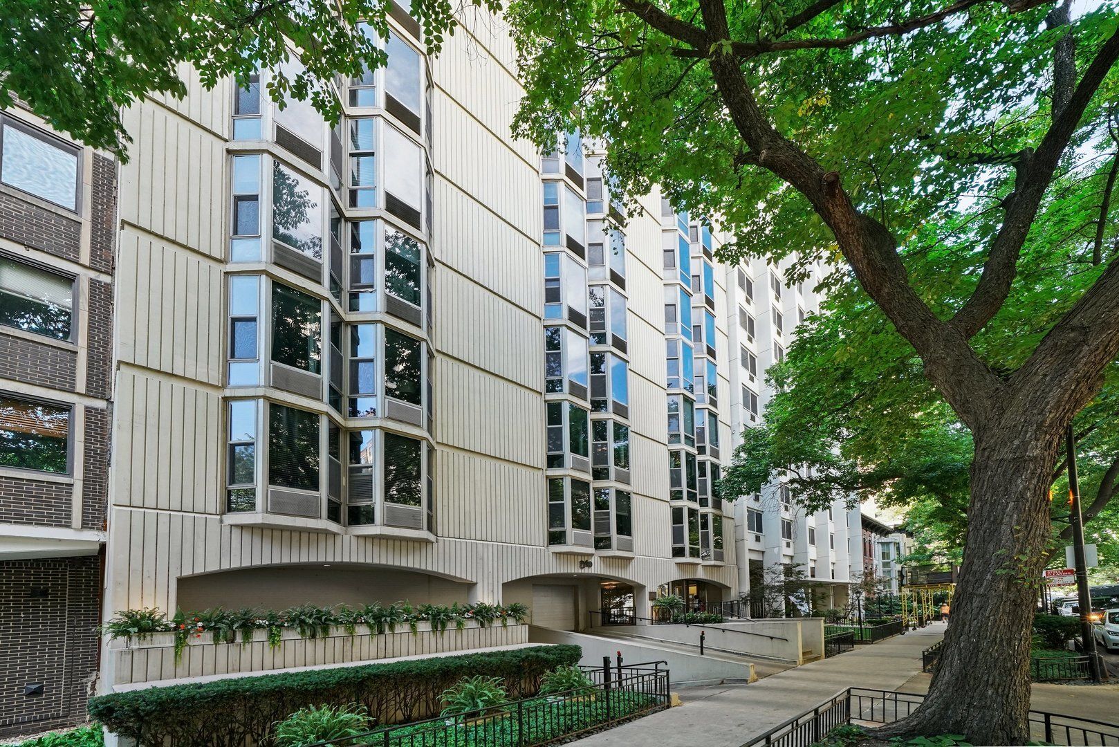 1340 N Dearborn Street #9D — Chicago, IL 60610