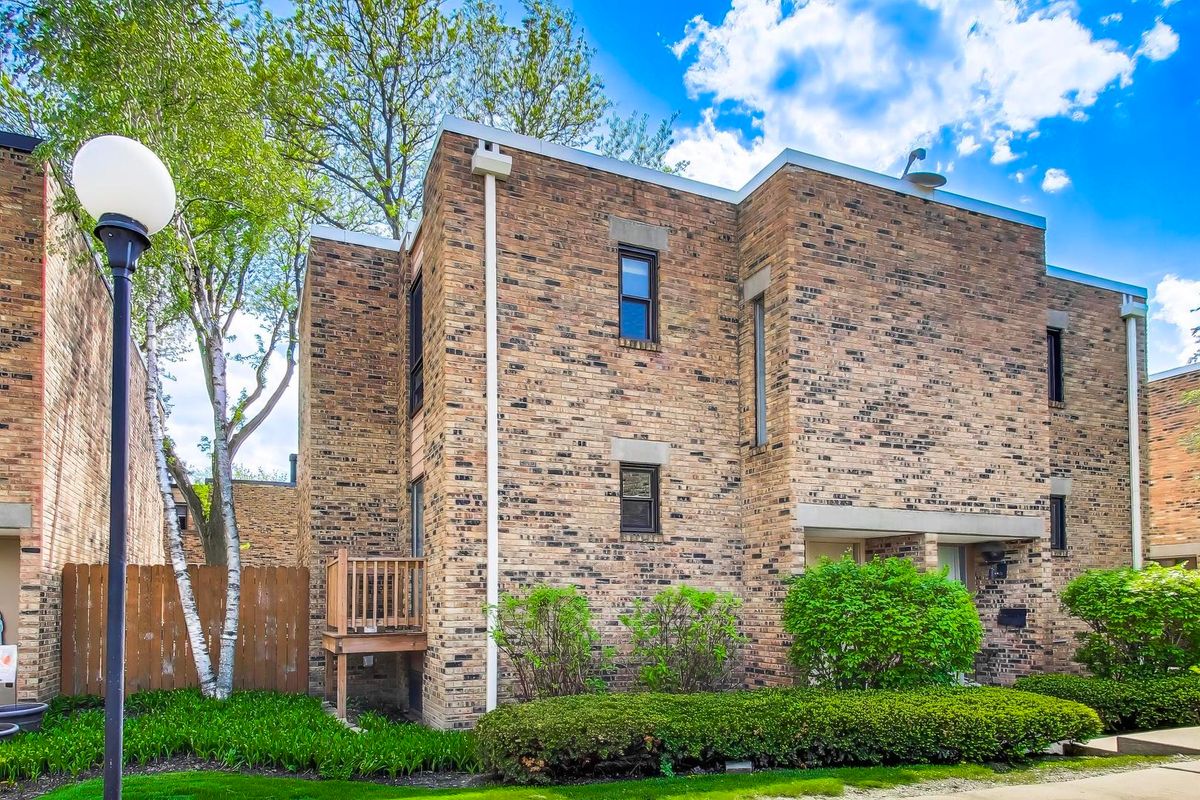 2006 Post Oak Place, Schaumburg, IL 60173