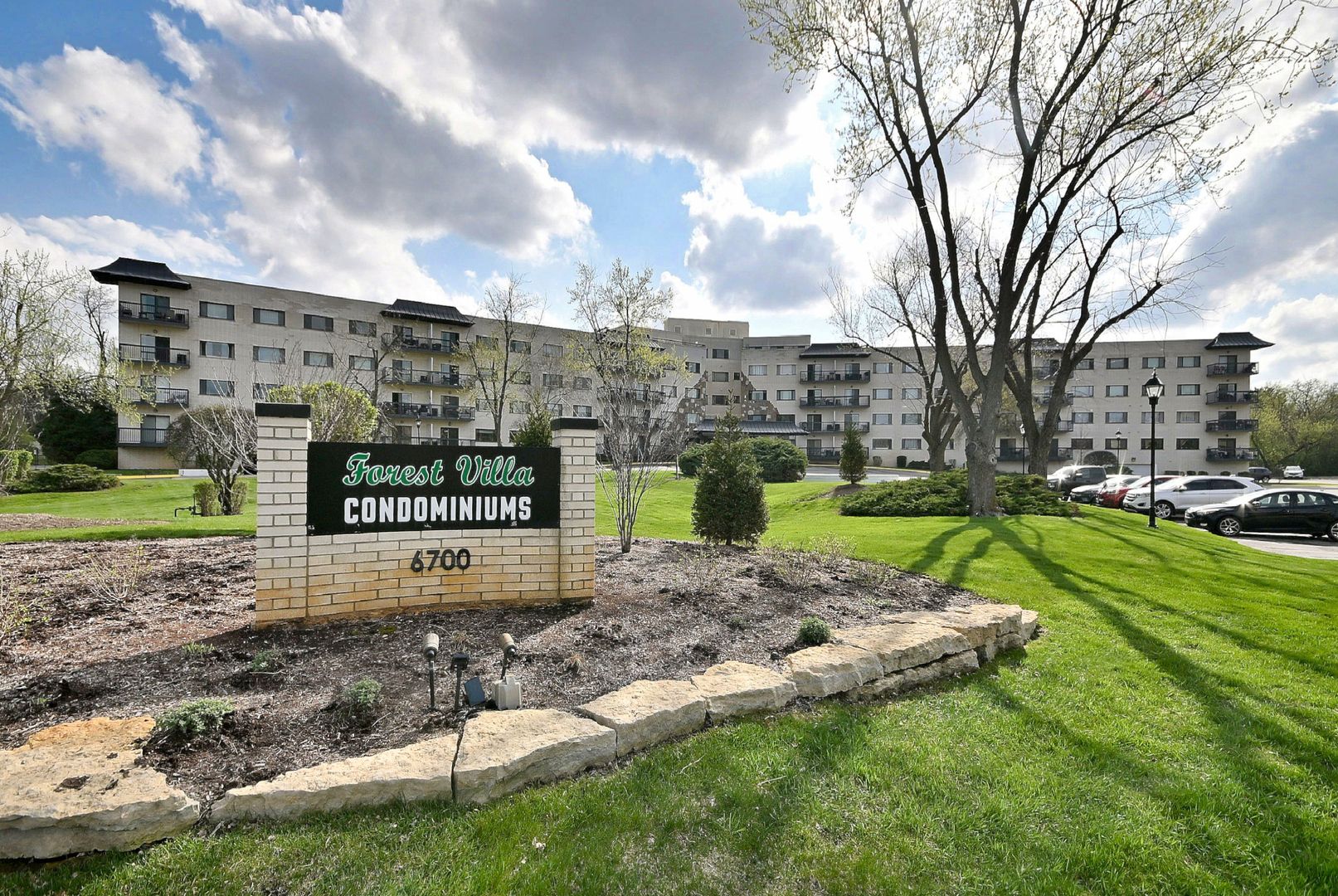 6700 S Brainard Avenue #110 — Countryside, IL 60525