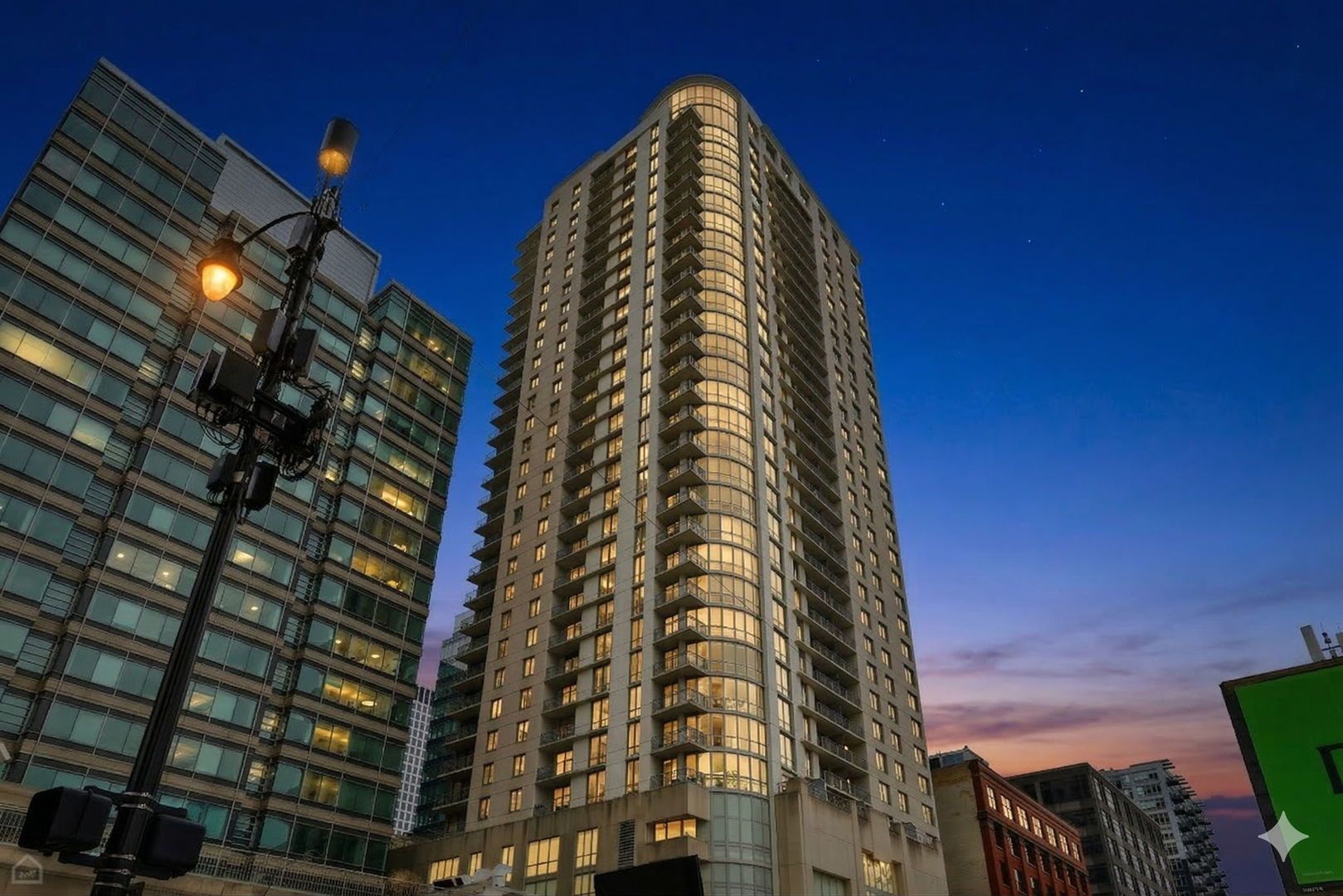125 S Jefferson Street #1901 — Chicago, IL 60661