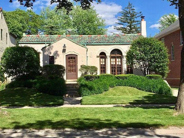 1309 S Crescent Avenue — Park Ridge, IL 60068