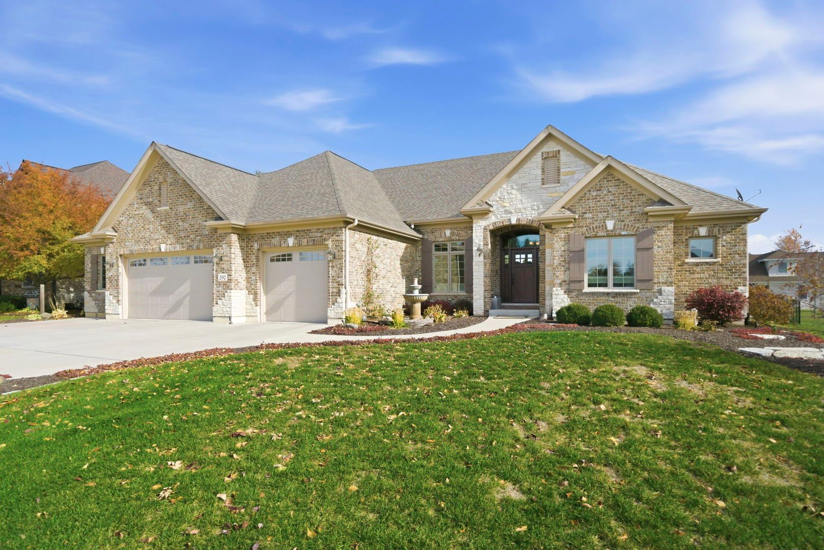 202 Dutch Street — Sandwich, IL 60548