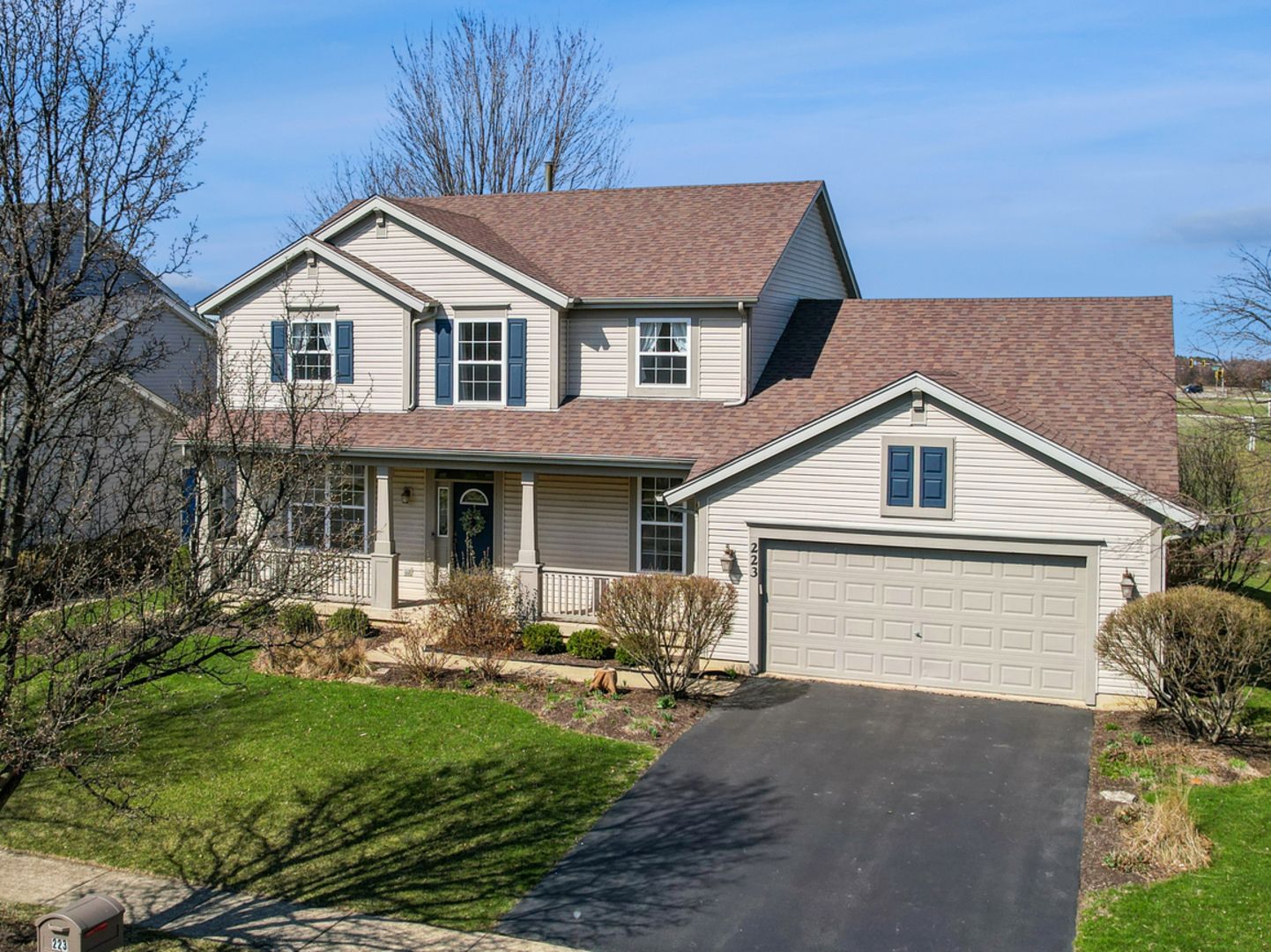 223 Ashcroft Lane — Oswego, IL 60543