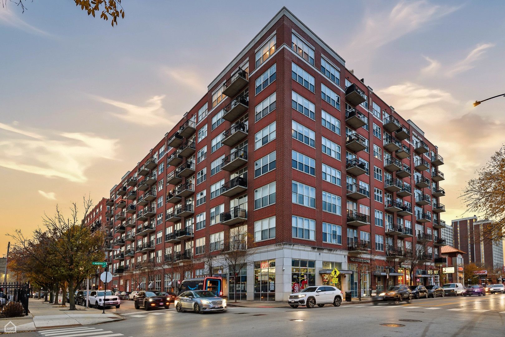 6 S Laflin Street #920 — Chicago, IL 60607