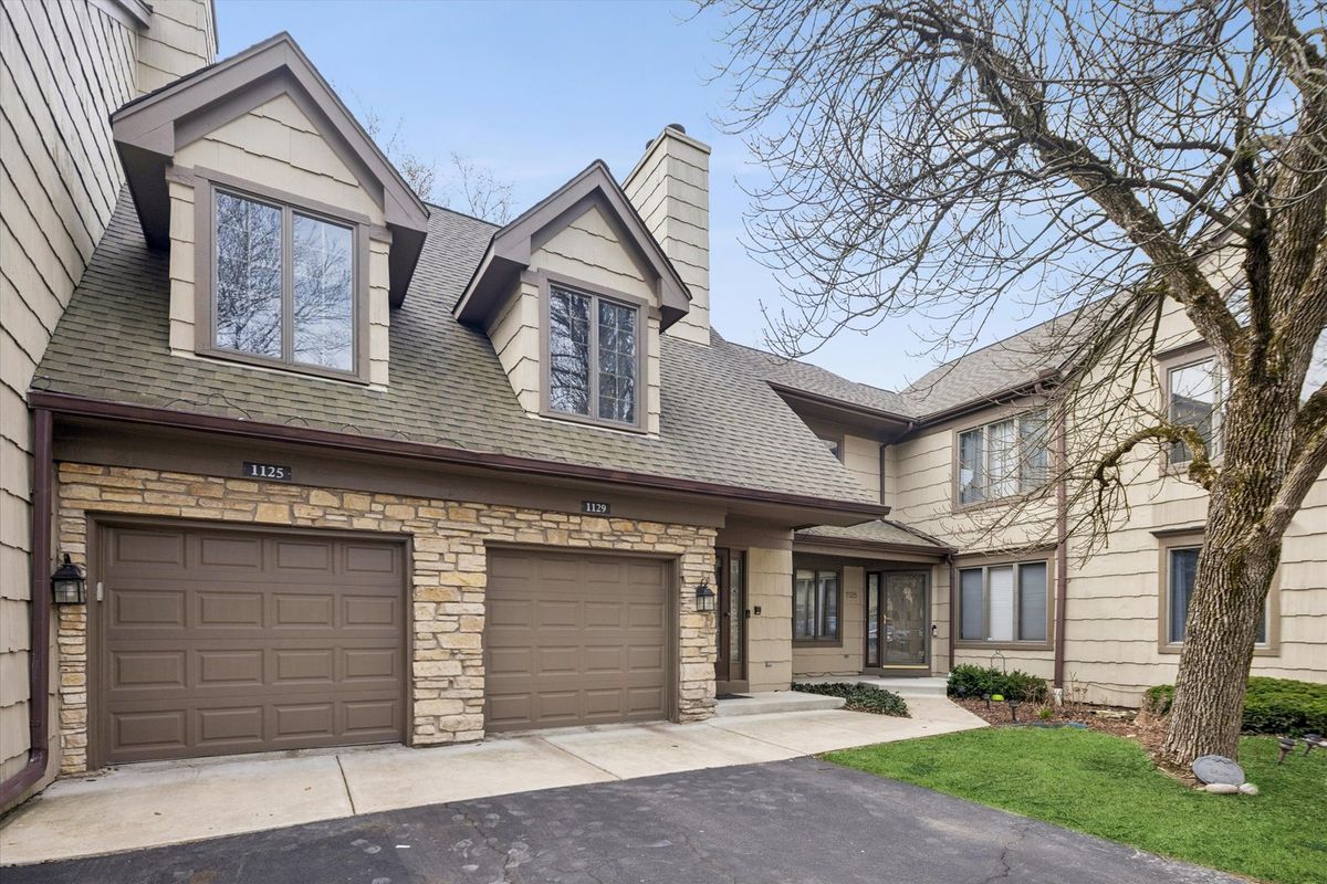 1125 Foxtail Court, Darien, IL 60561