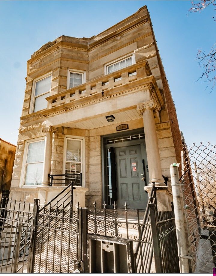 1306 S Central Park Avenue — Chicago, IL 60623
