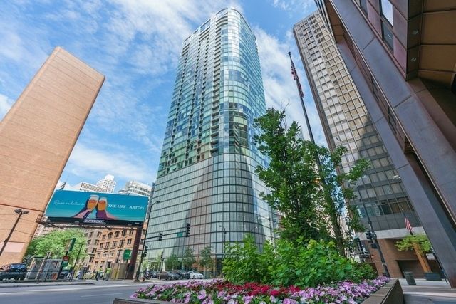 600 N FAIRBANKS Court #2902 — Chicago, IL 60611