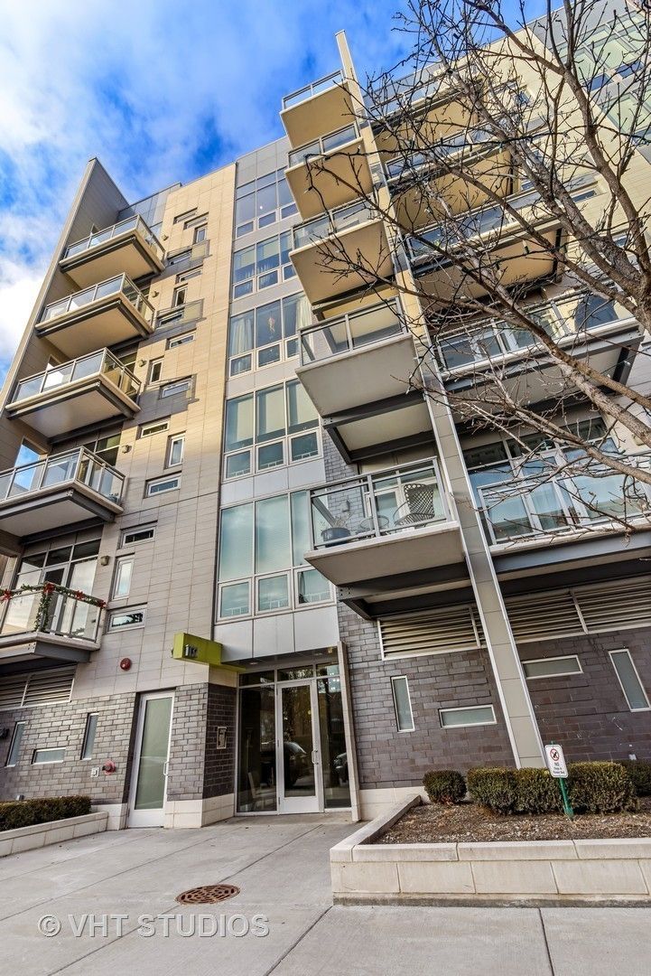 1132 Adams Street, Chicago, IL 60607