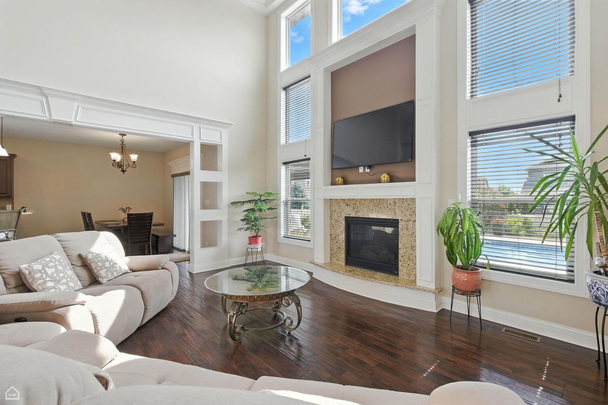 9875 Aster Cove, St. John, IN 46373