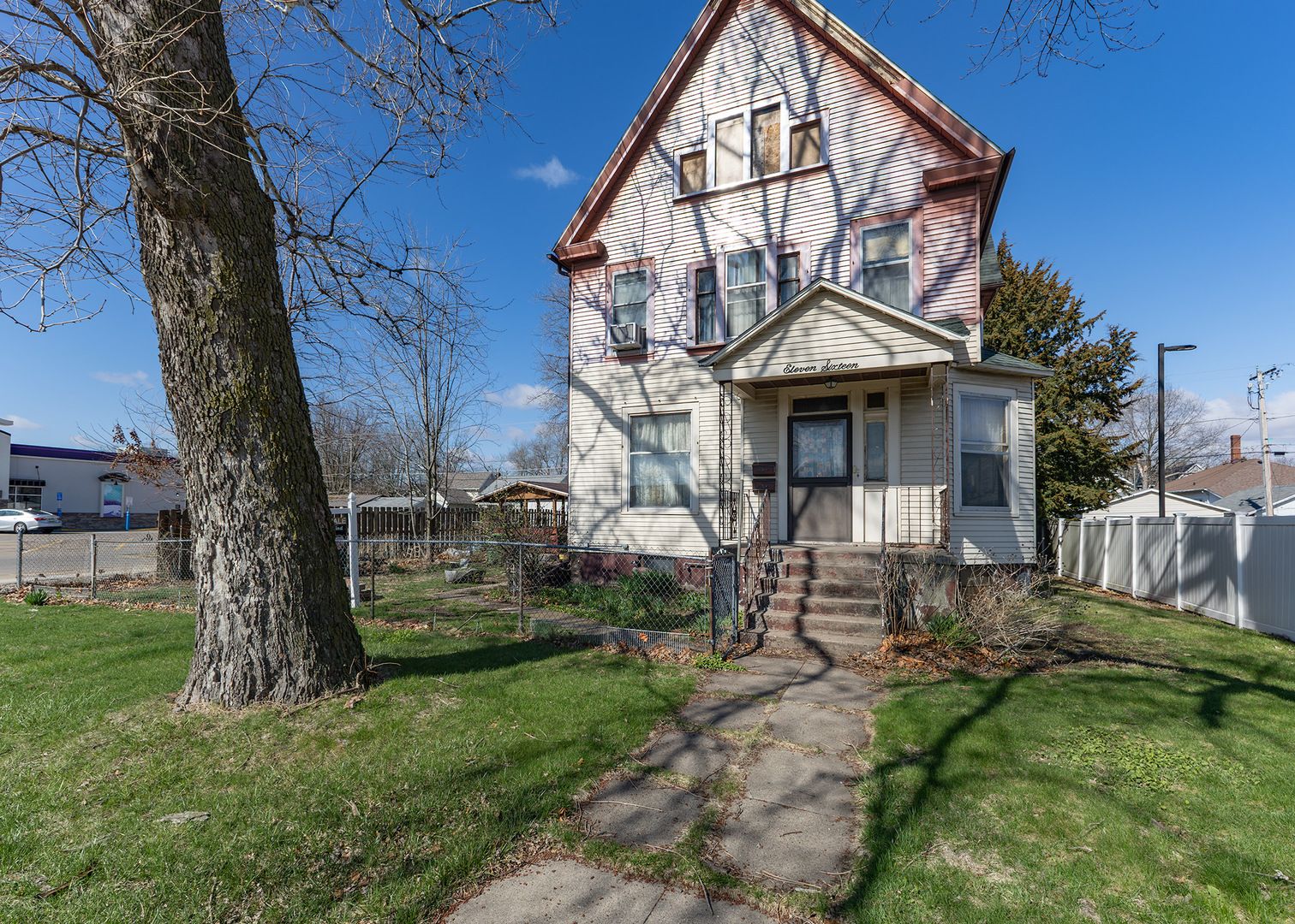 1116 N 2nd Street — Clinton, IA 52372