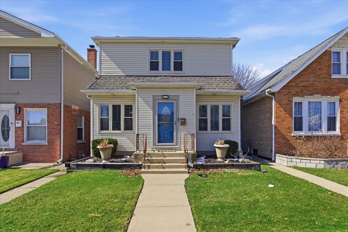 3804 Pioneer Avenue, Chicago, IL 60634