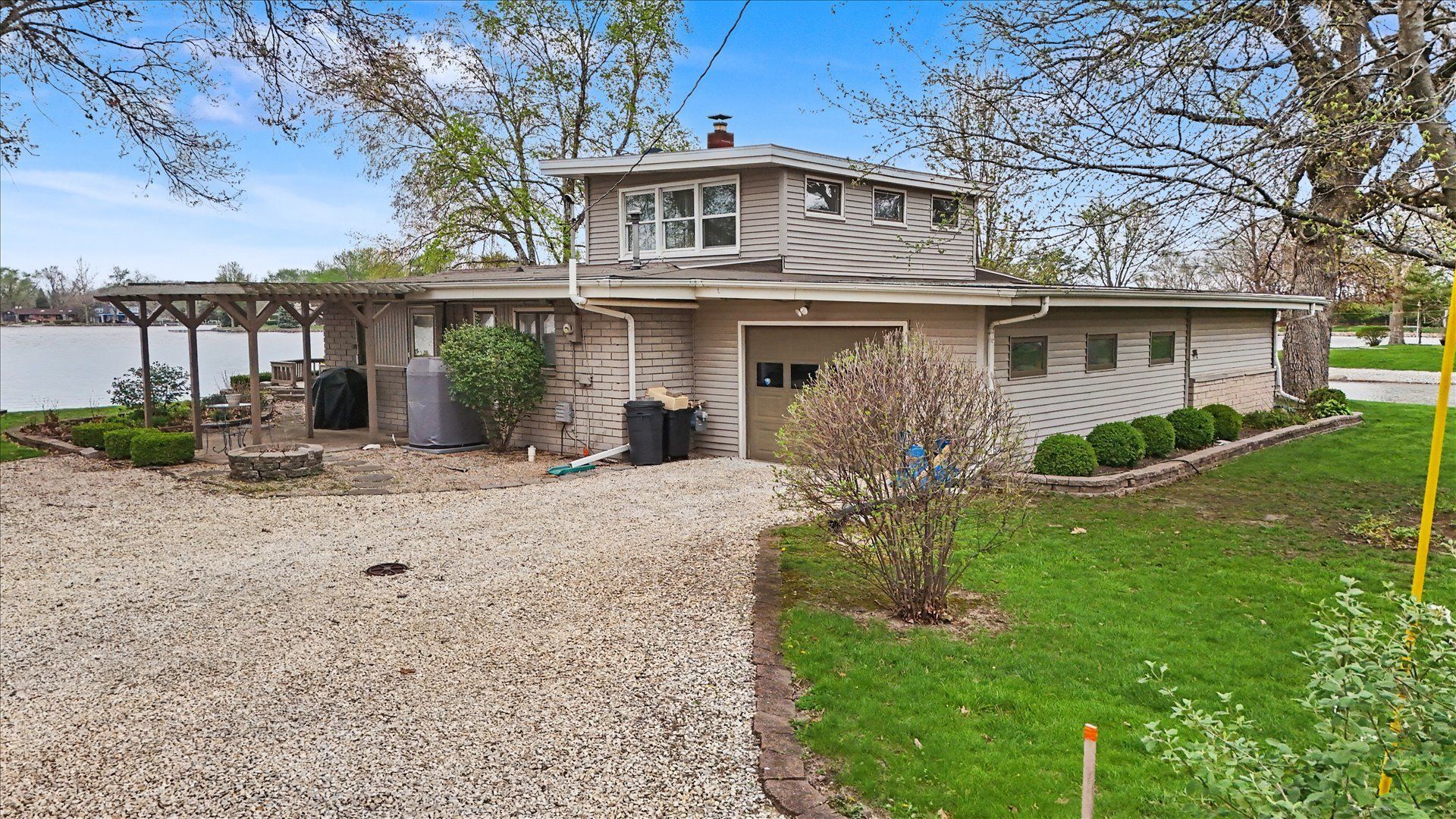 472 Wolfe Drive — Loda, IL 60948