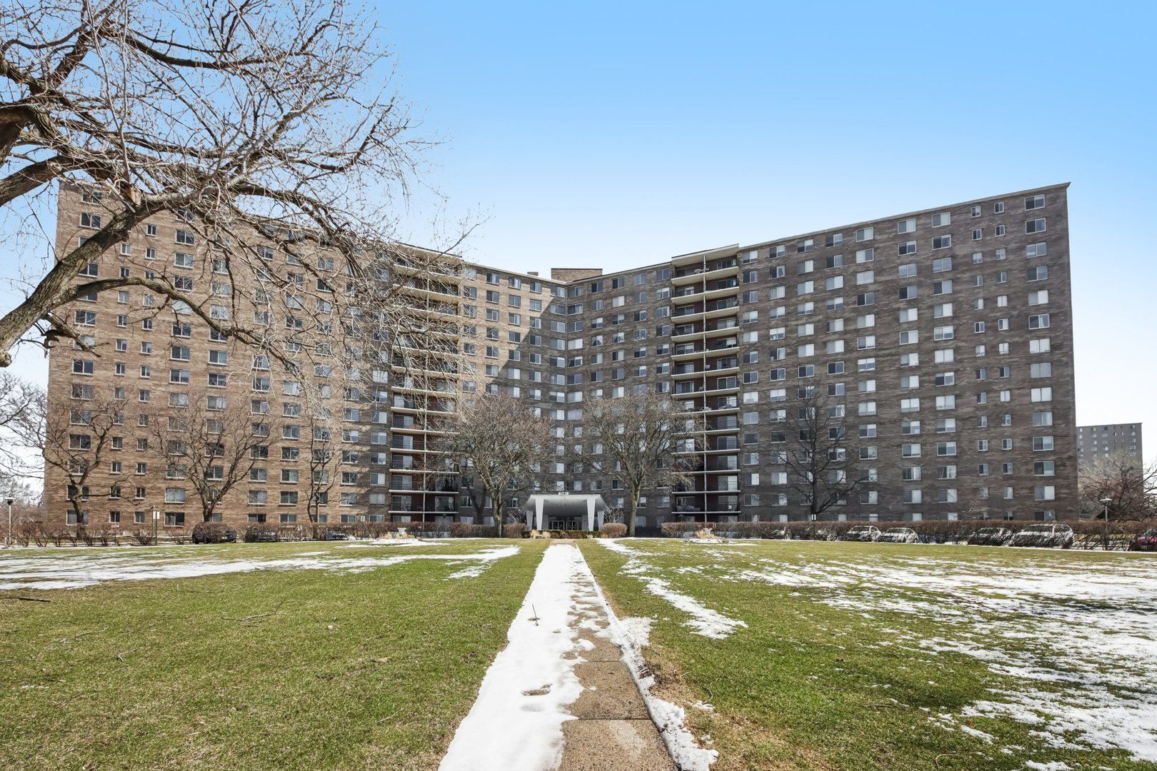 7141 N Kedzie Avenue #1213 — Chicago, IL 60645