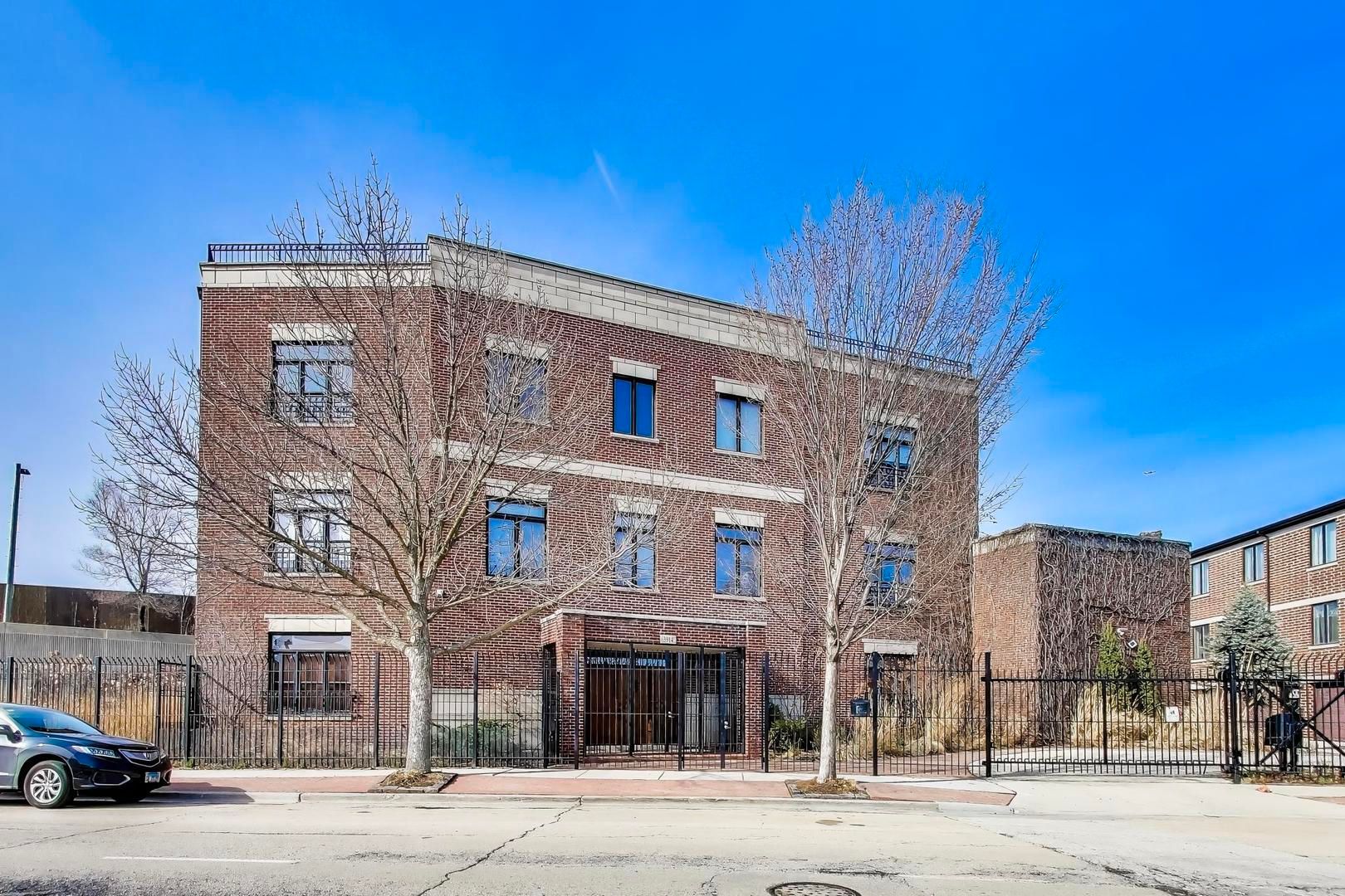 3914 W 51st Street — Chicago, IL 60632