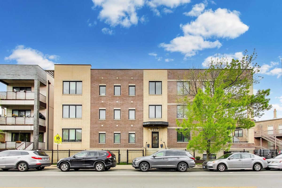 2317 ARMITAGE Avenue, Chicago, IL 60647