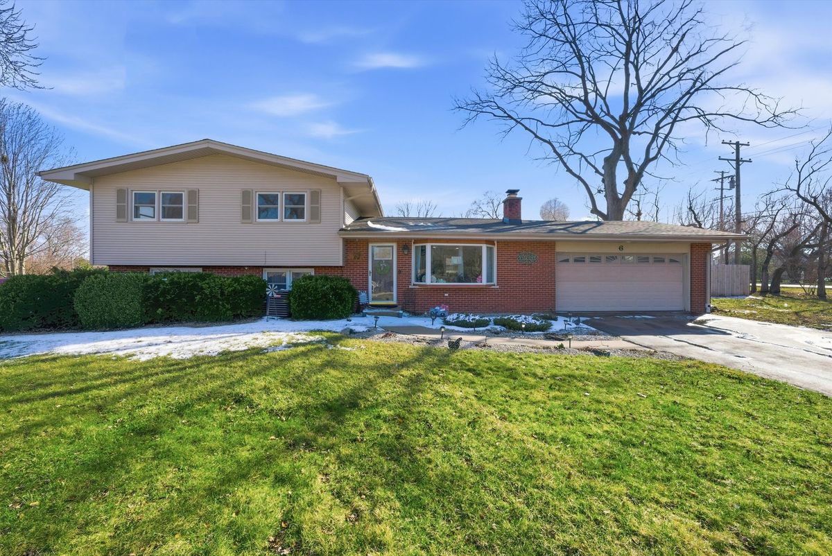 6 Anchor Drive, Oswego, IL 60543