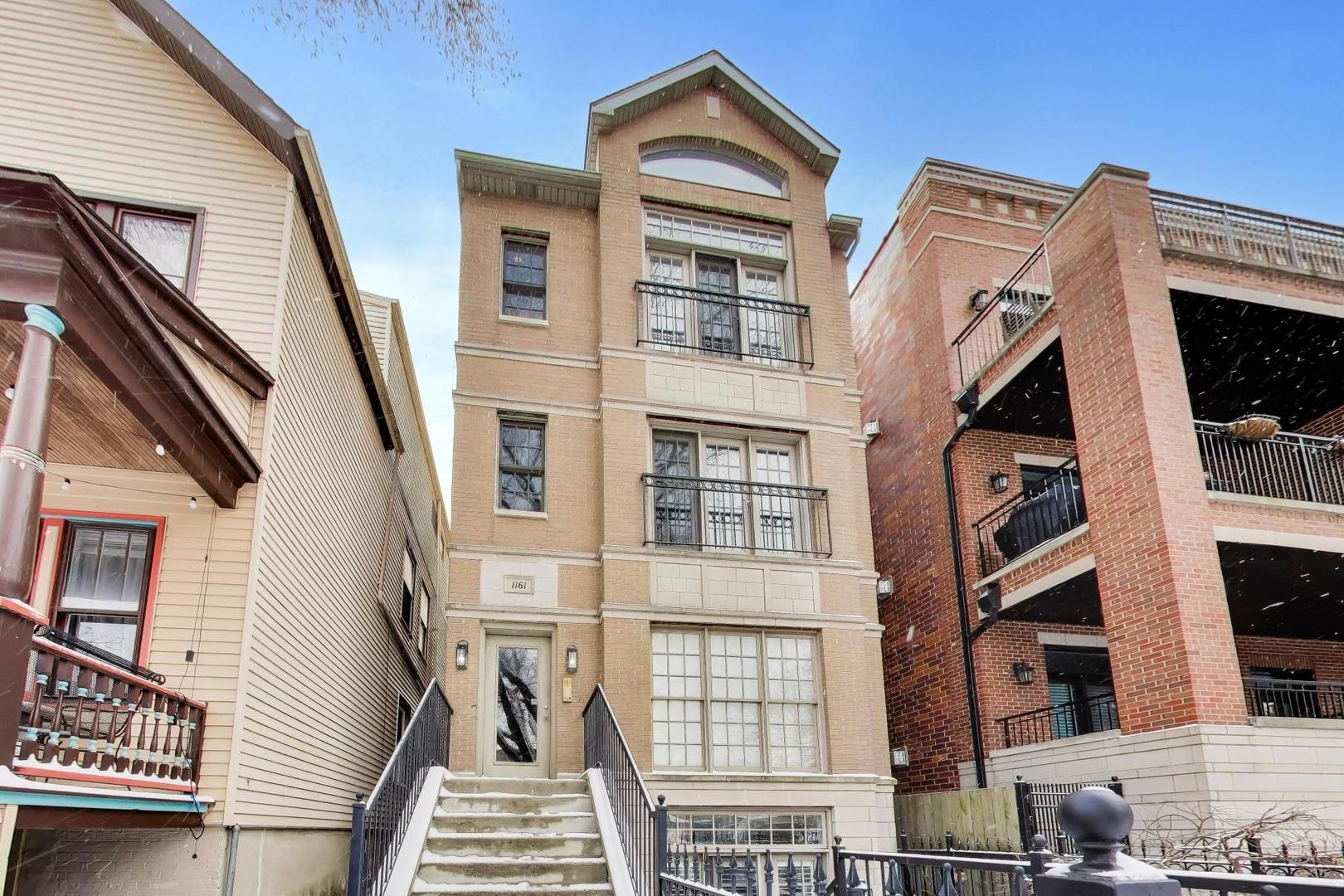1161 W EDDY Street #3 — Chicago, IL 60657