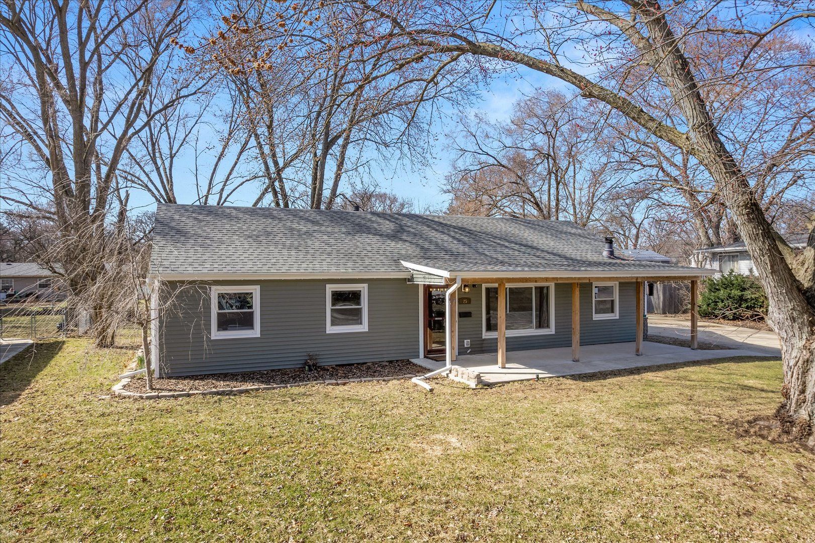 25 Seneca Drive — Montgomery, IL 60538