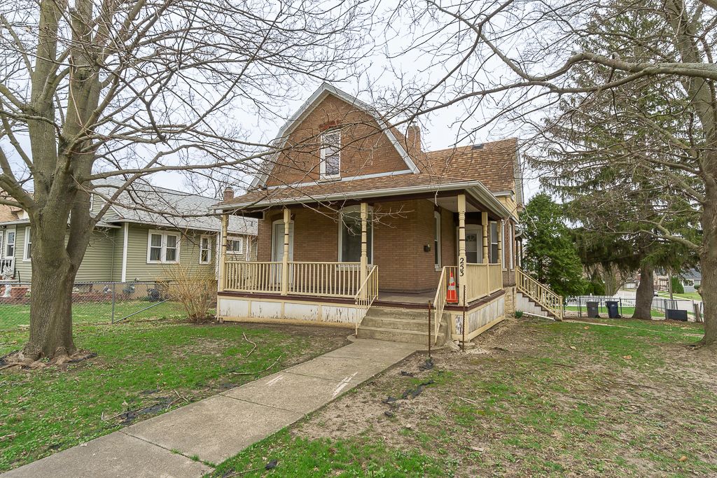 253 Mcclure Avenue — Elgin, IL 60123
